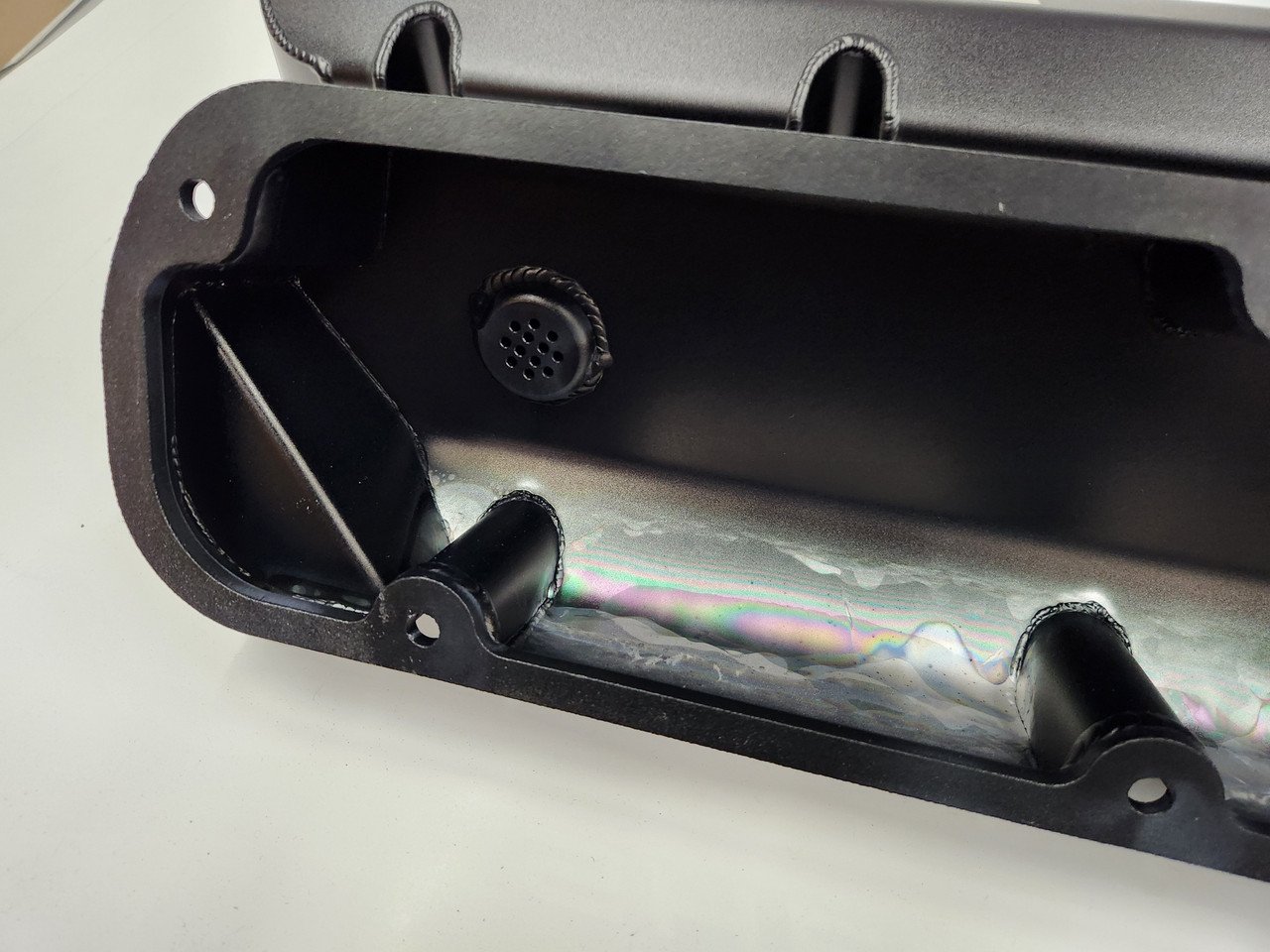 af 6582 d3 fabricated "short" valve covers for 86 93 mustang sc/turbo with ventilation for catch can (satin annodized black) af 6582 d3 fabricated "short" valve covers for 86 93 mustang sc/turbo with ventilation for catch can (satin annodized black)