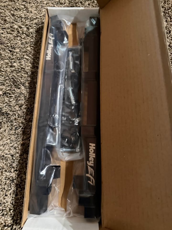 holley low ram ls rec port intake, billet fuel rails, 76 lb injectors holley low ram ls rec port intake, billet fuel rails, 76 lb injectors