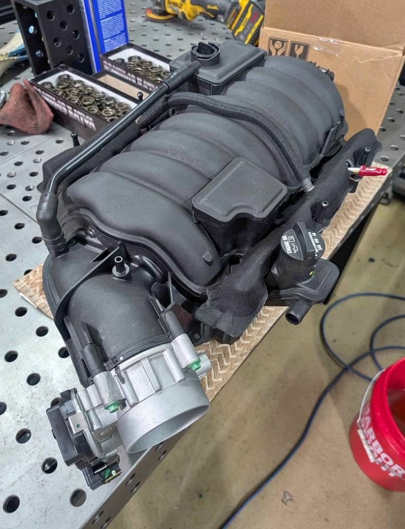 392 scat pack intake manifold (new) 392 scat pack intake manifold (new)