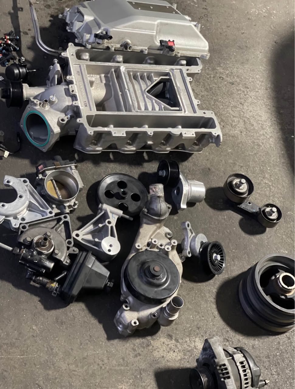 lsa supercharger kit – new blower, cts v lid, injectors, fuel rails & complete accessory setup lsa supercharger kit – new blower, cts v lid, injectors, fuel rails & complete accessory setup