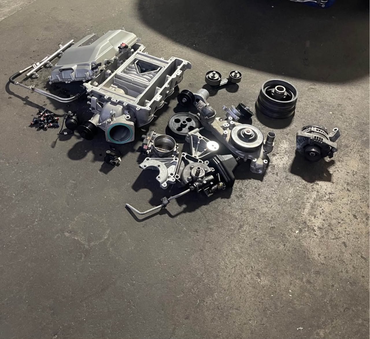 lsa supercharger kit – new blower, cts v lid, injectors, fuel rails & complete accessory setup lsa supercharger kit – new blower, cts v lid, injectors, fuel rails & complete accessory setup